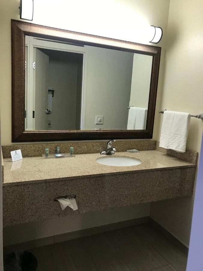 Regency Inn And Suites O'Fallon Dış mekan fotoğraf