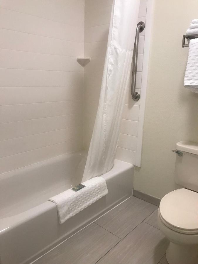Regency Inn And Suites O'Fallon Dış mekan fotoğraf